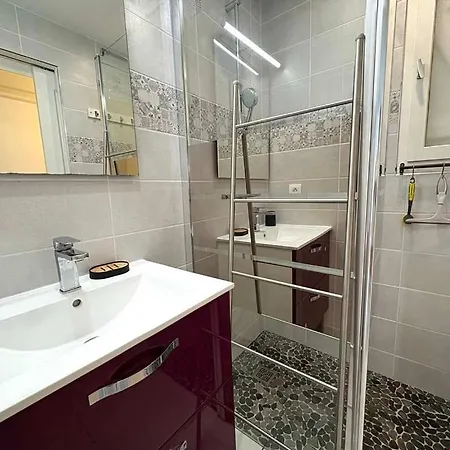 Valras'loc - Entre Et Piscine *