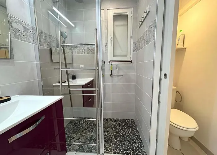 Valras'loc - Entre Et Piscine Nyaraló *